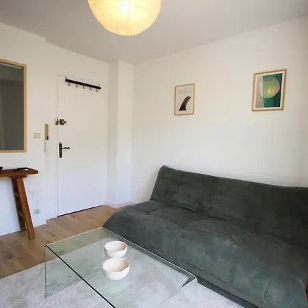 2 Pieces, Calme, Renove, Balcon Apartamento