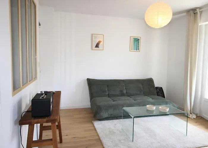 Apartamento 2 Pièces, Calme, Rénové, Balcon