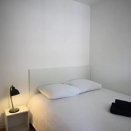 2 Pieces, Calme, Renove, Balcon *