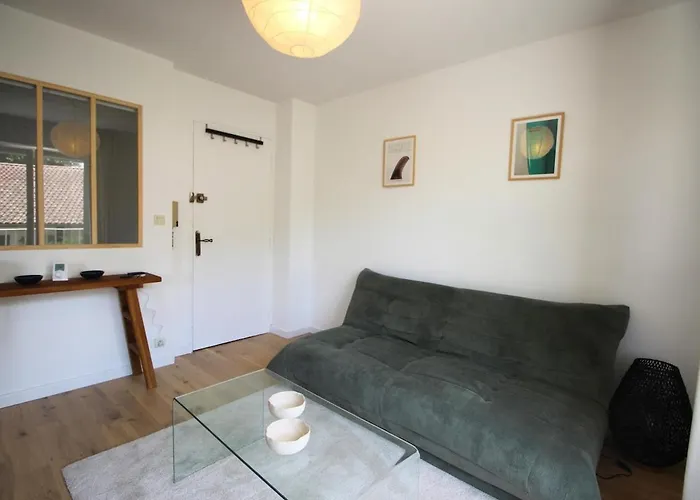 2 Pieces, Calme, Renove, Balcon 公寓