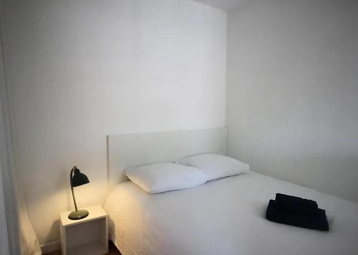 2 Pièces, Calme, Rénové, Balcon *